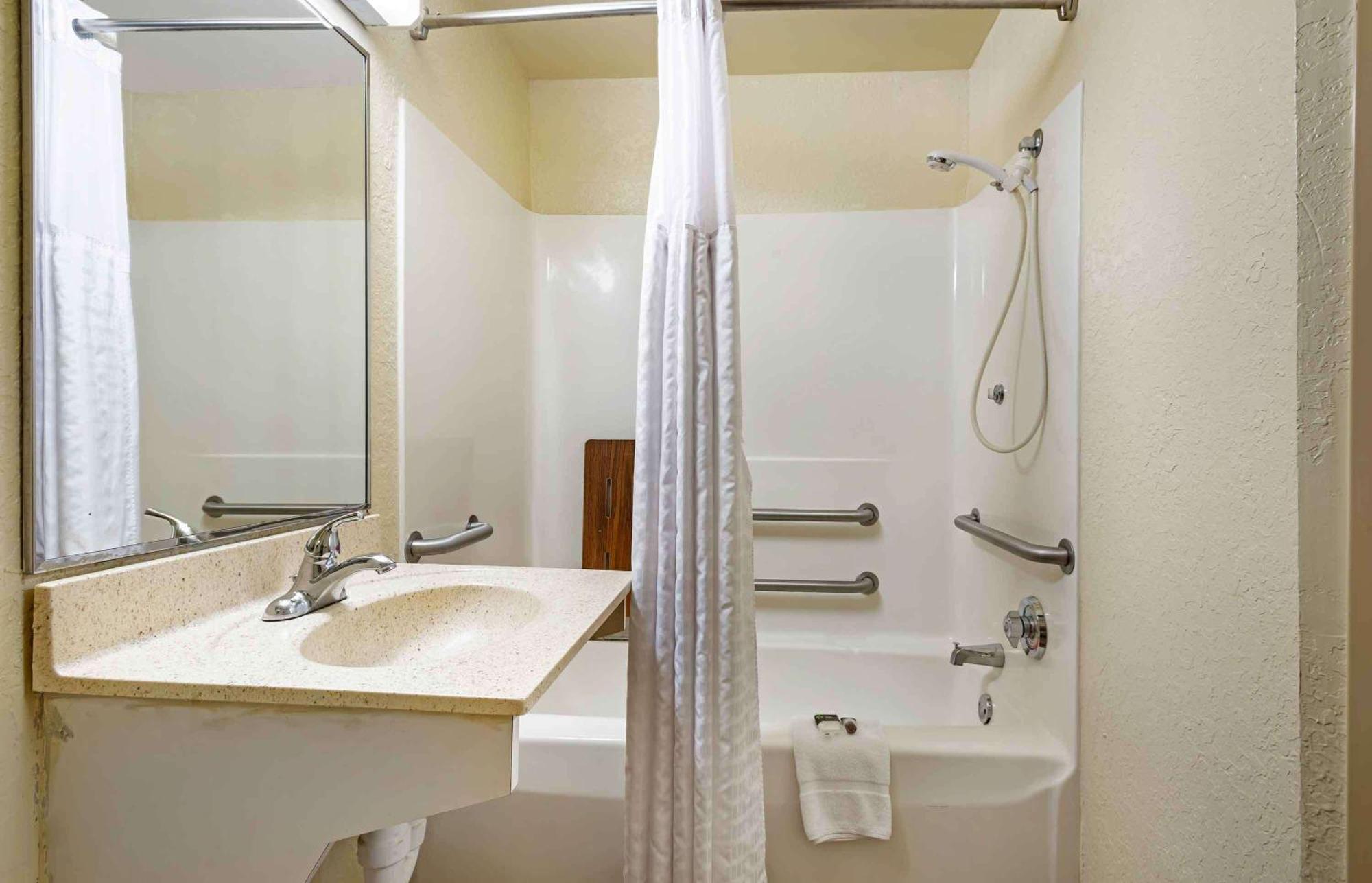 South Brunswick Terrace Extended Stay America Suites - Princeton - South Brunswick מראה חיצוני תמונה